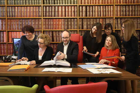 Me Chastagnaret et son équipe